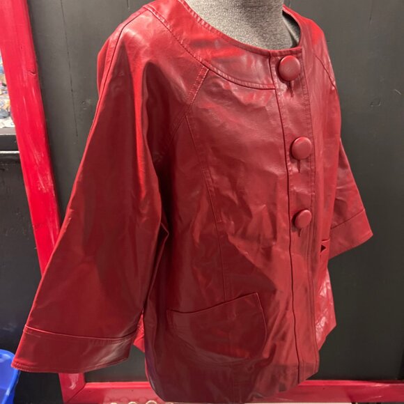 Mountain Lake Women 2XL Red‎ Maroon Faux Leather 3/4 Sleeve Big Button Up Jacket - Picture 2 of 6